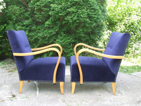 Art deco club chairs. Click here for more details.
