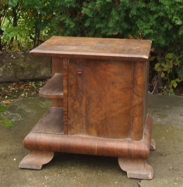 Art Deco Single Bedside Cabinet. For restoration.