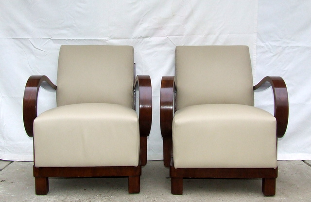 Art Deco leather club chairs.